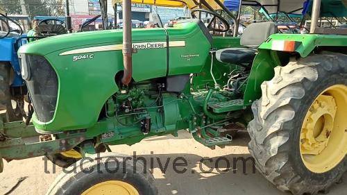 John Deere 5041C specs and reviews