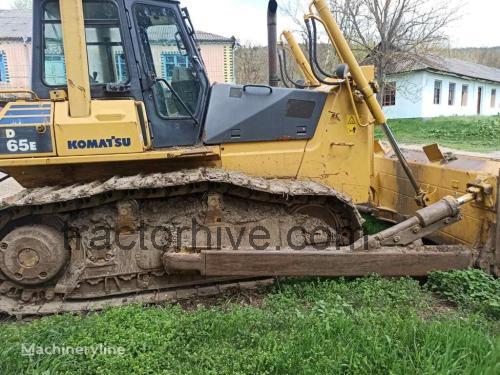 Komatsu D65E-12 specs and reviews