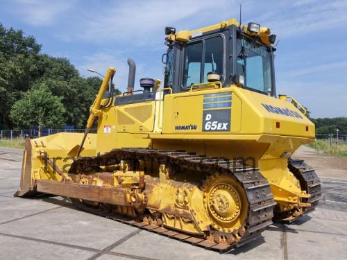 Komatsu D65S specs and reviews