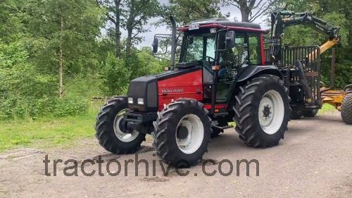 Valtra 800 specs and reviews