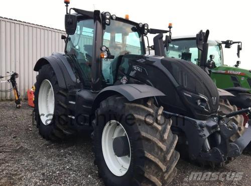 Valtra T214 Versu specs and reviews